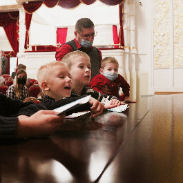 Наши подопечные и члены их семей посетили Национальный академический Большой театр оперы и балета Республики Беларусь