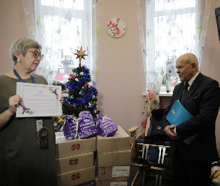 Исполком СНГ в рамках благотворительной акции «Наши дети» поздравил подопечных Белорусского детского хосписа с наступающим Рождеством и Новым годом!