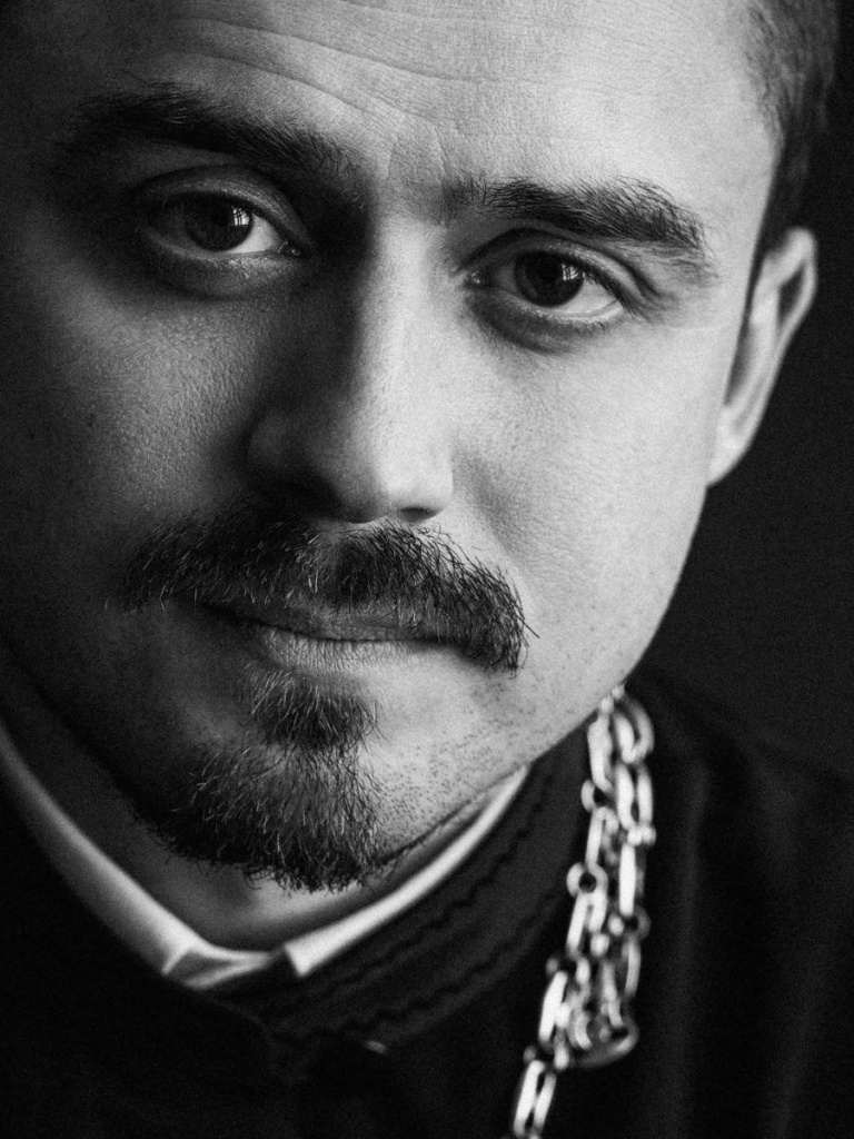 Отец Роман Артемов