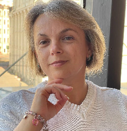 «Мне бы уже не бороться, а жить»: история Елены и её дочери Анастасии «Мне бы уже не бороться, а жить»: история Елены и её дочери Анастасии